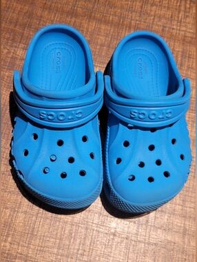 Children's Size 9 Blue Crocs